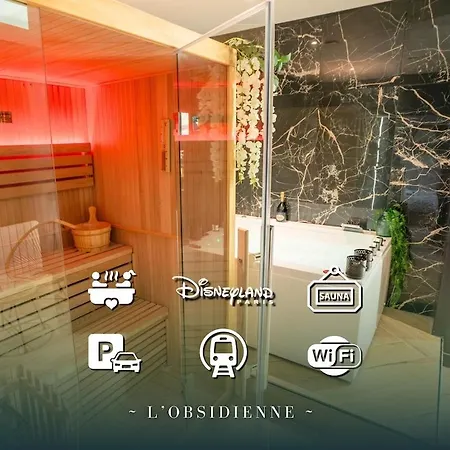 L'obsidienne - Sauna & - Parking, Train Station